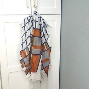 Lightweight Italian scarf